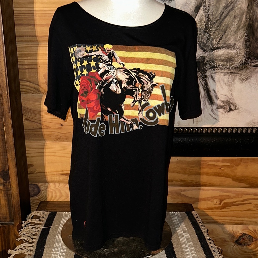 Black Graphic Women's Top